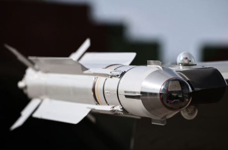 Franța și-a stabilit drept obiectiv pentru următorii ani atingerea unui buget de apărare de 280 de miliarde de euro până în 2030