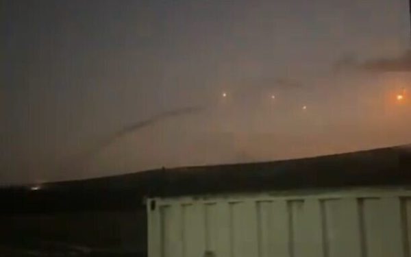 Armata israeliană a raportat vineri că mișcarea Hezbollah a lansat o rachetă către Israel, declanșând sirenele de raid aerian în mai multe zone, inclusiv în orașul Tel Aviv