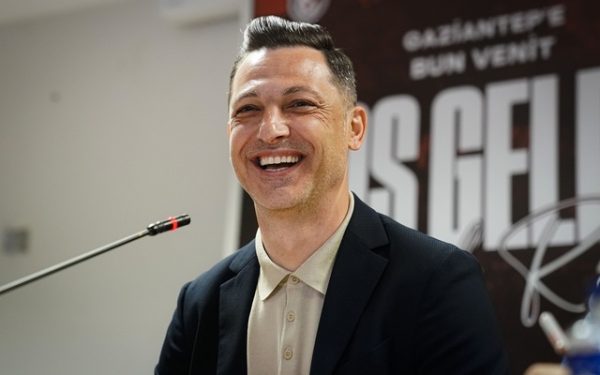 Rădoi, motivat de Lucescu și Hagi: Turcia, o alegere inspirată