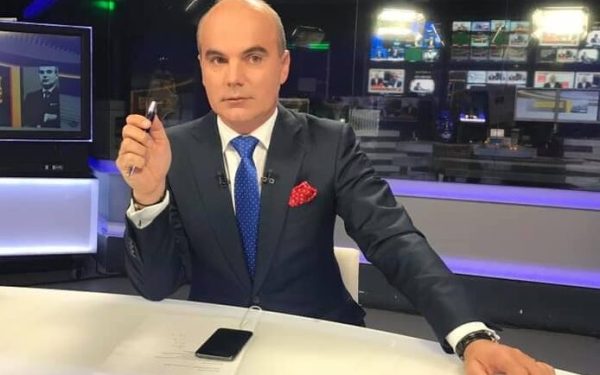 Europarlamentarul PNL Rareș Bogdan a reacționat dur după ce Consiliul Național al Audiovizualului (CNA) a decis retragerea licenței postului de televiziune Realitatea Plus