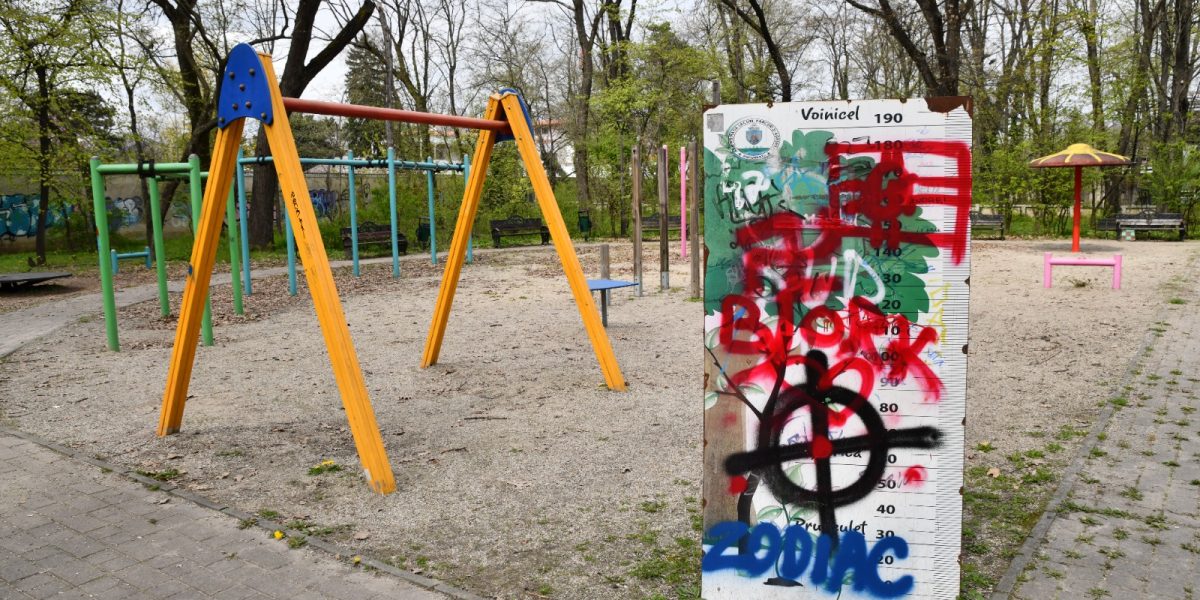 Ciucu, furios pe Herăstrău: „Cacofonie” de mobilier și „cașcarabete” ilegale