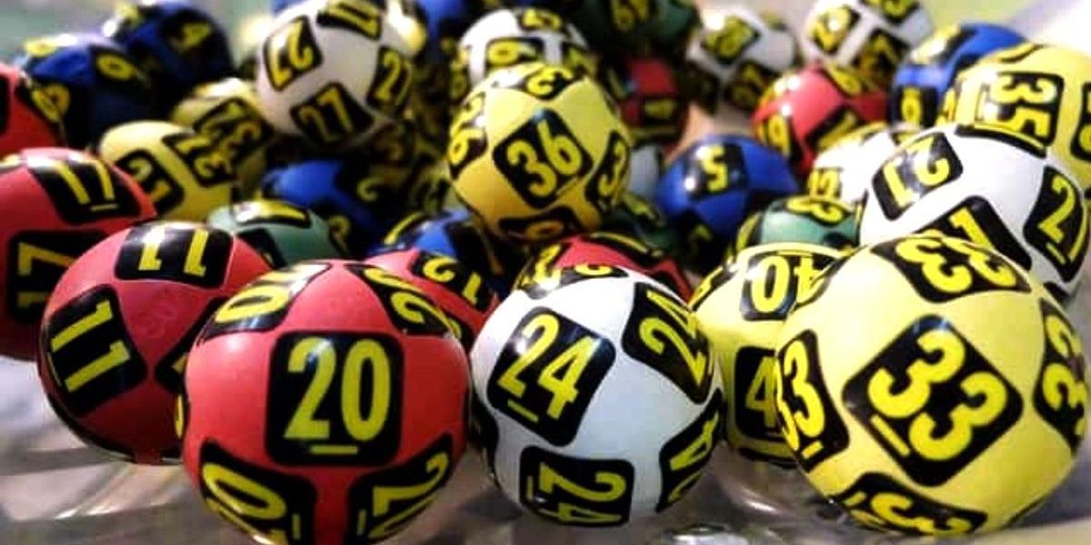Joker și 6/49: Reporturi uriașe DUMINICĂ. Ultimul premiu MARE, acum doi ani