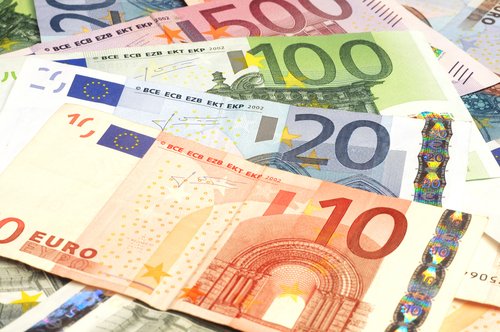 Banca Națională anunță: EURO scade riscul economic în România