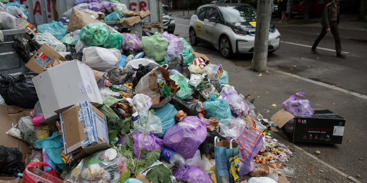 Sectorul 1: Societate de salubrizare proprie, pe ordinea de zi a Consiliului Local pentru curățenie și deszăpezire