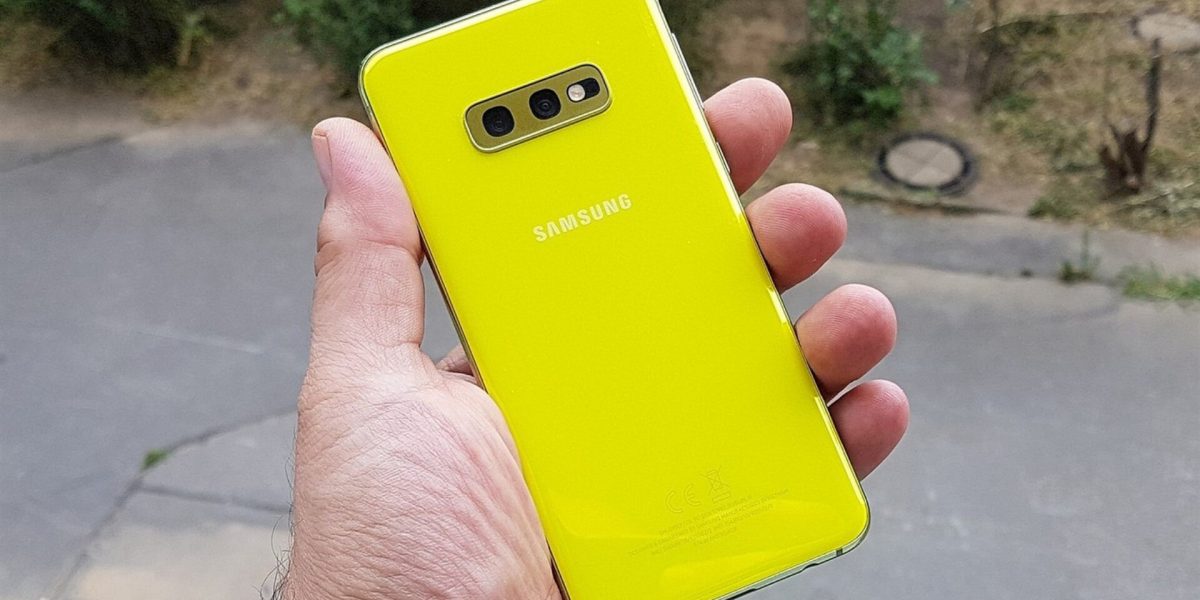 Samsung renunță la telefoanele mici: Explicația SURPRINZĂTOARE a gigantului