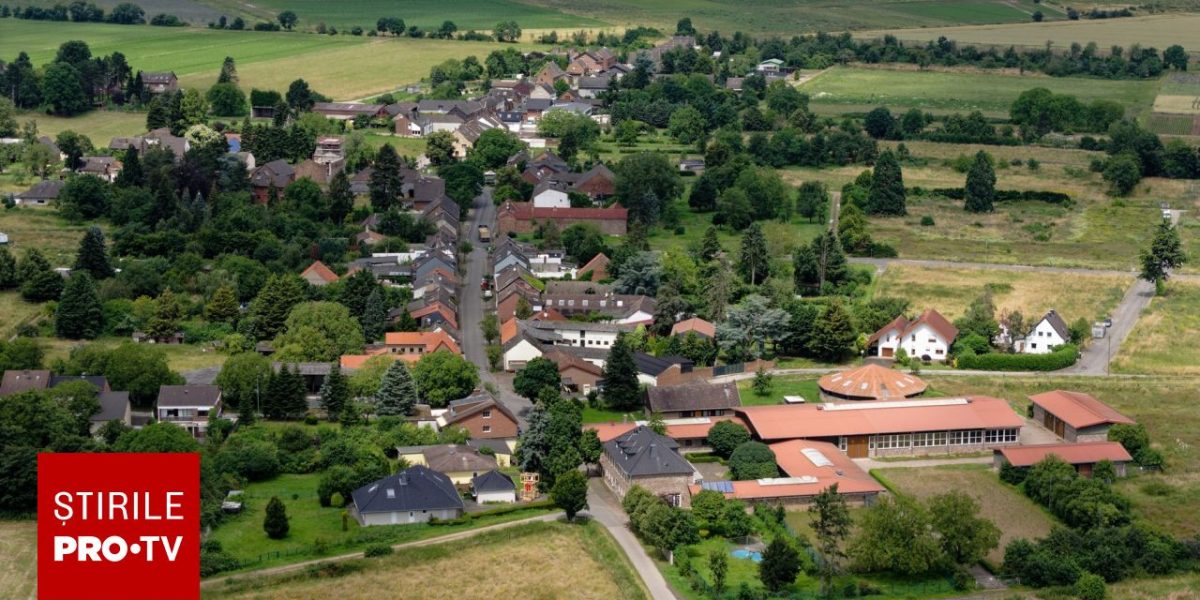 Explorator, în satul-fantomă cu 500 suflete: ce a găsit e ȘOCANT