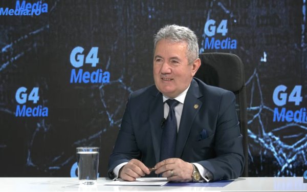 Compania Falcon Defence vrea să producă muniție de artilerie de 155 mm în România Compania din industria de apărare Falcon Defence intenționează să producă în România muniție de artilerie de 155 mm, materiale energetice și muniție anti-dronă