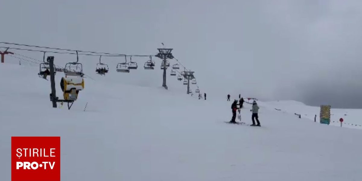 Pârtii deschise la 2000 m de Paște: Zăpadă „impecabilă” în România