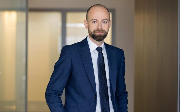 România vrea investiții strategice: Ajutor de stat pentru un nou avânt industrial