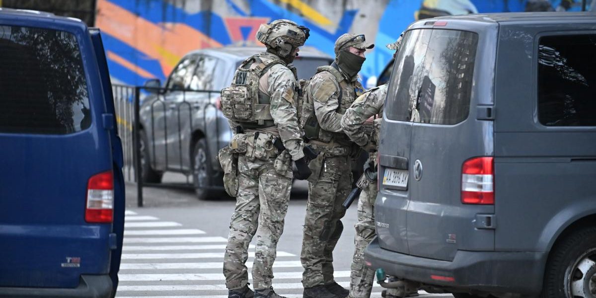 Șeful Poliției din Ucraina, demisie după atacul sângeros din Kiev. Doi polițiști, fugiți
