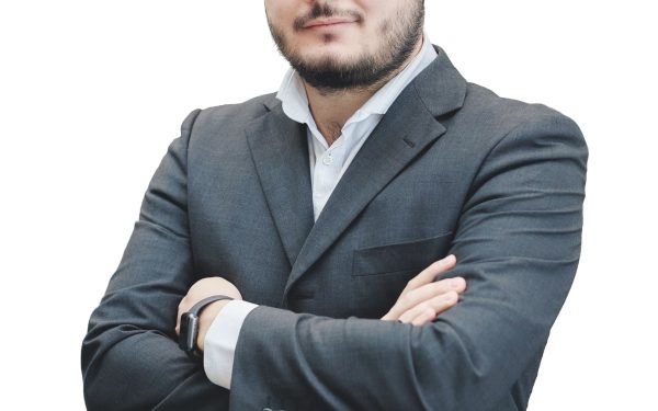 Cum a ajuns Silviu Nistorescu, la 29 de ani, șef digital la Porsche România?