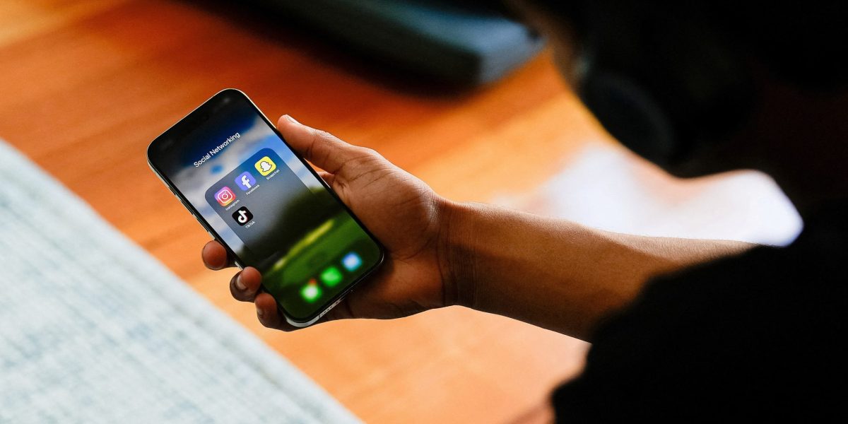 Europa adoptă măsuri mai stricte pentru a verifica vârsta utilizatorilor online, cu accent deosebit pe siguranța copiilor