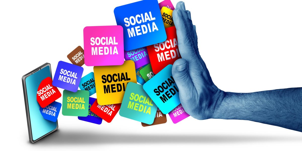 Utilizatorii de social media, tot mai pasivi: ce schimbă atitudinea online?