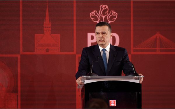 Petreanu, despre PNRR: „PSD aruncă zece miliarde de euro în aer!”