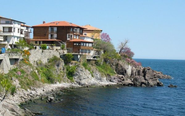 Bulgaria, noul Amalfi britanicilor: Soare, nisip și prețuri mici