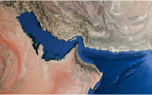 Ormuz redeschis, petrolul scade: Trump mulțumește, după armistițiul Liban-Israel