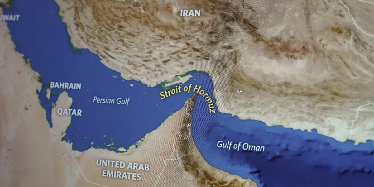 Atacuri în Strâmtoarea Ormuz, SUA menține blocada. Reacții dure