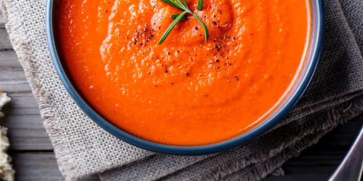 Brânză Feta la cuptor: Supă cremoasă, gata-n câteva minute