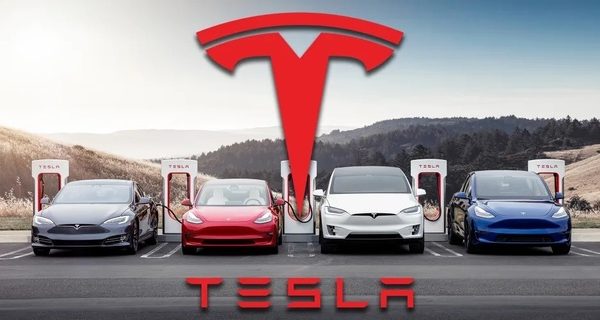 Tesla lovește din nou: SUV electric, mai mic și mai ieftin, pe drum
