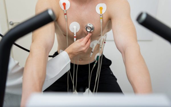 Testul de efort: Când e vital și ce spune despre inima ta