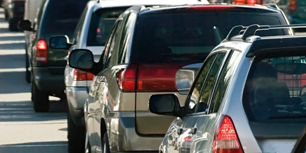 Aglomerăție infernală pe A1 și DN1: Weekendul începe cu haos în trafic