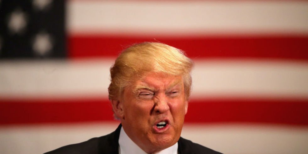 Președintele SUA, Donald Trump, a intensificat tensiunile din regiunea Orientului Mijlociu, după ce a publicat pe platforma sa Truth Social o amenințare adresată Iranului, în care a anunțat că marți va fi „Ziua Centralelor Electrice și Ziua Podurilor”, într-o combinație simbolică menită să evidențieze consecințele, într-un limbaj explicit și agresiv