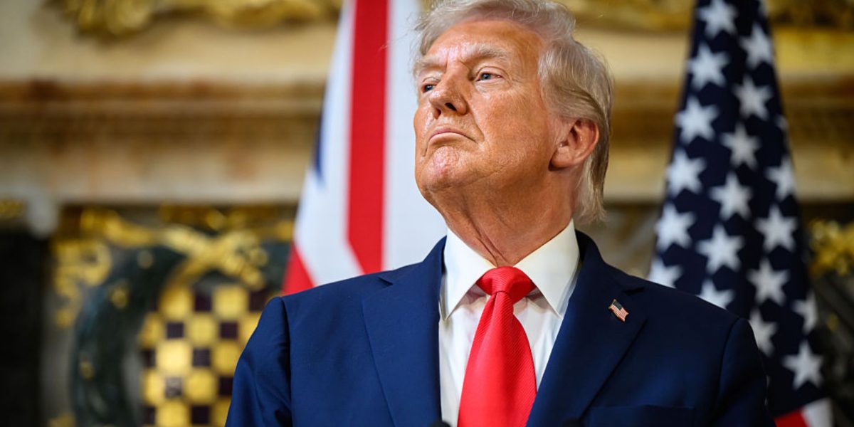Trump blochează strâmtoarea Ormuz: Negocieri cu Iranul, final incert, atacuri posibile