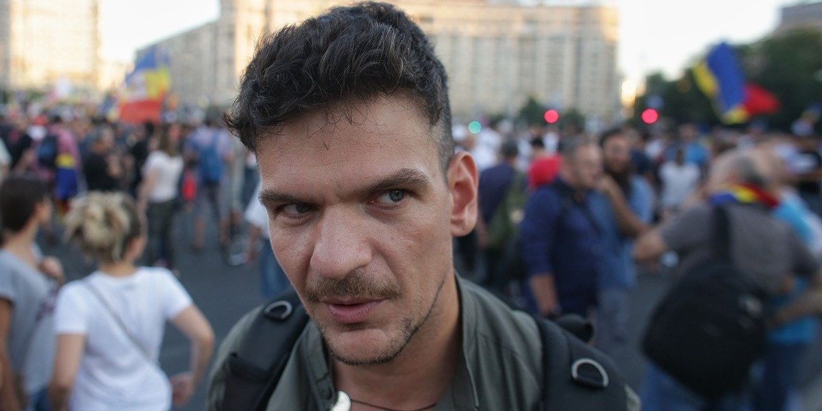 Tudor Chirilă, atac dur la adresa lui Nicușor Dan: Acuzații de trădare a valorilor Artistul și activistul civic Tudor Chirilă a lansat un atac dur la adresa primarului General al Capitalei, Nicușor Dan, acuzându-l de trădarea valorilor democratice