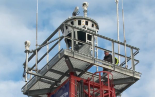 Deșteptarea: Piloți amendați drastic pentru glume pe frecvențele aeriene