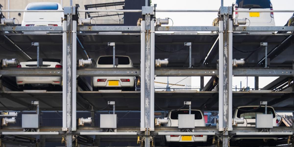 Japonez uituc: A lăsat mașina-n parcare 7 ani. Cât a acumulat de plată?