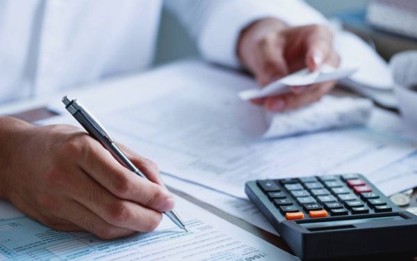 Românii scapi de impozitul pe locuințe? Proiectul de lege schimbă Codul fiscal