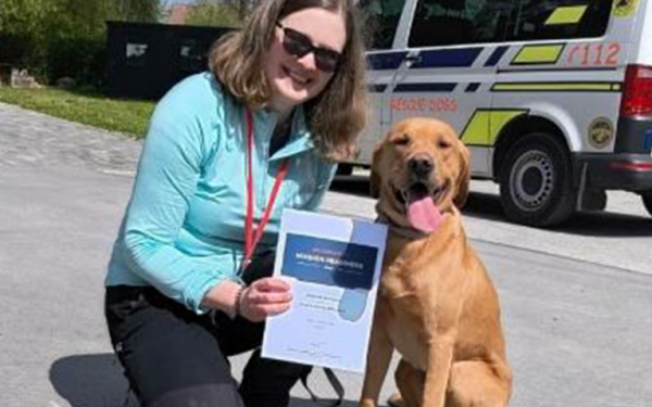 Tobi, câinele certificat pentru misiuni de salvare: România are un erou canin!