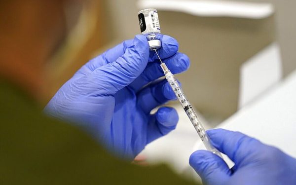 Soțul s-a vaccinat anti-COVID și a murit: Misterul decesului la 11 zile după injectare