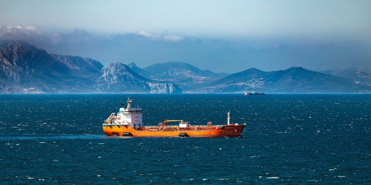 SUA: Marina se pregătește să captureze nave iraniene. Tensiuni globale