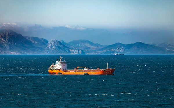 SUA: Marina se pregătește să captureze nave iraniene. Tensiuni globale