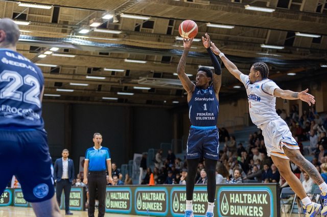 CSO Voluntari merge la Turneul Final Four ENBL după o victorie dramatică cu Riga Zelli Echipa CSO Voluntari a obținut calificarea la Turneul Final Four al European North Basketball League (ENBL), după ce a învins formația Riga Zelli și în meciul retur