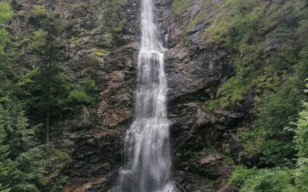 Mălaia, bijuteria ascunsă din România: un weekend de vis