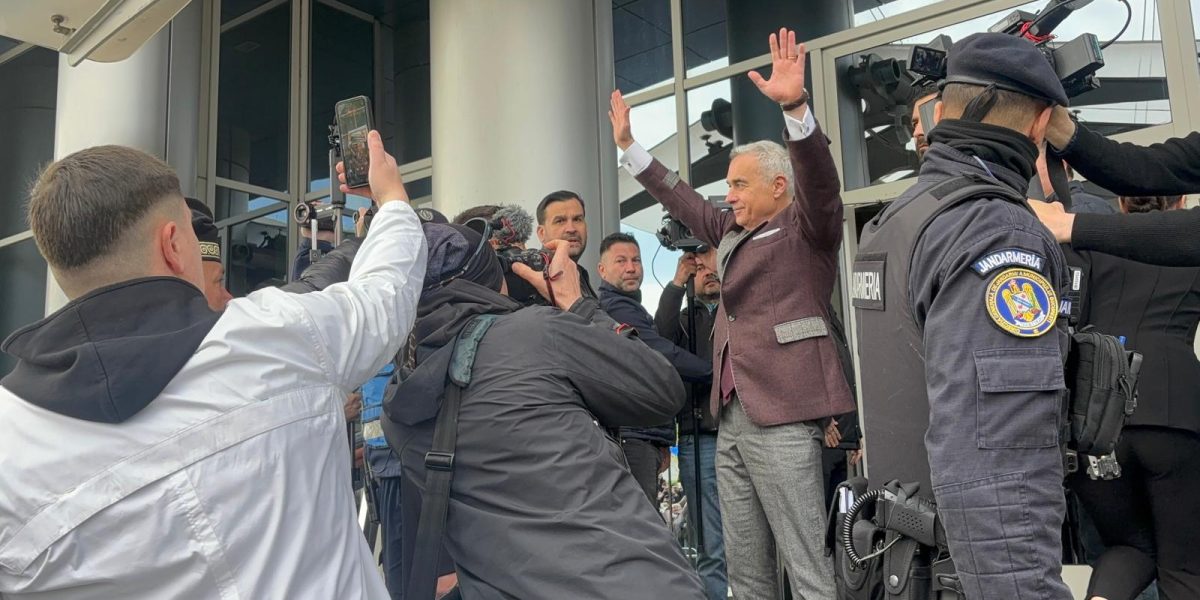 Guvernul, „găinile speriate” care nu pot zbura: Scârmă în țărână, nu inaltimi