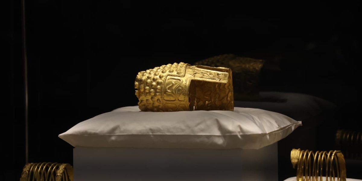 Autenticitatea coifului de la Coțofenești, confirmată de directorul MNIR