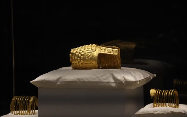 Autenticitatea coifului de la Coțofenești, confirmată de directorul MNIR