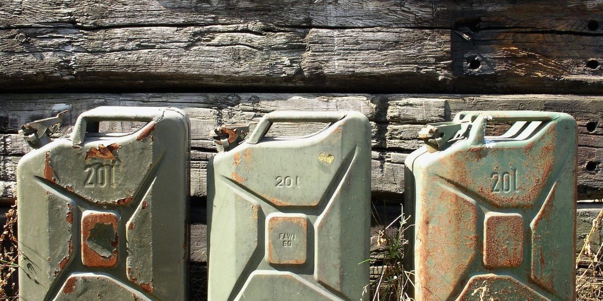 Traian Băsescu avertizează asupra riscului unei crize de aprovizionare cu carburant în Europa, propunând raționalizarea consumului pentru a preveni situații critică