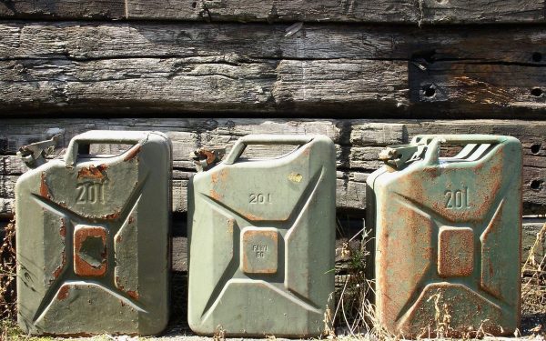 Traian Băsescu avertizează asupra riscului unei crize de aprovizionare cu carburant în Europa, propunând raționalizarea consumului pentru a preveni situații critică