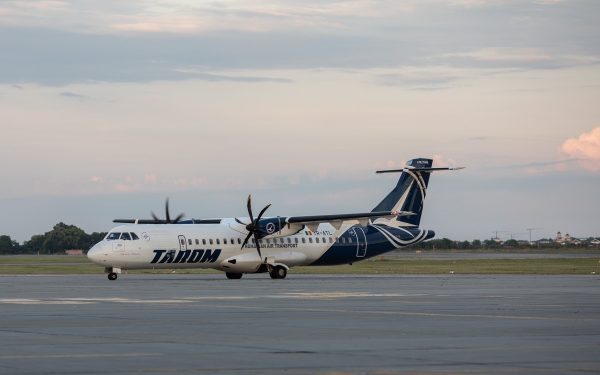 Miruță pune TUNURI pe TAROM: Bugetul umflat, pierderi de peste 15 ani