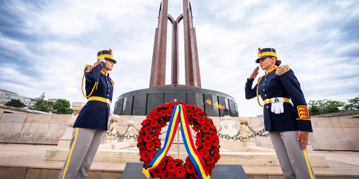 România comemorează eroii: Amintirea lor, veșnic vie în inimile noastre