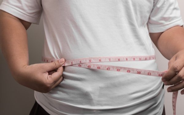 Obezitatea: Sistemul imunitar își „amintește” kilogramele pierdute ani!