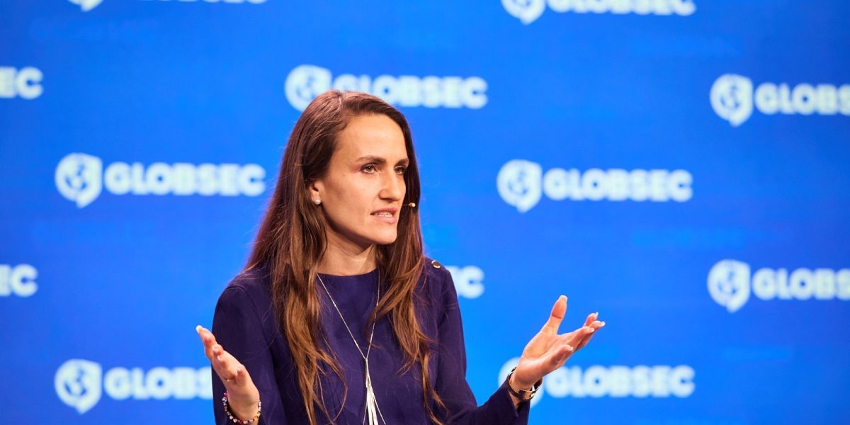 Oana Țoiu, la Praga: România, pionier în securitatea regională