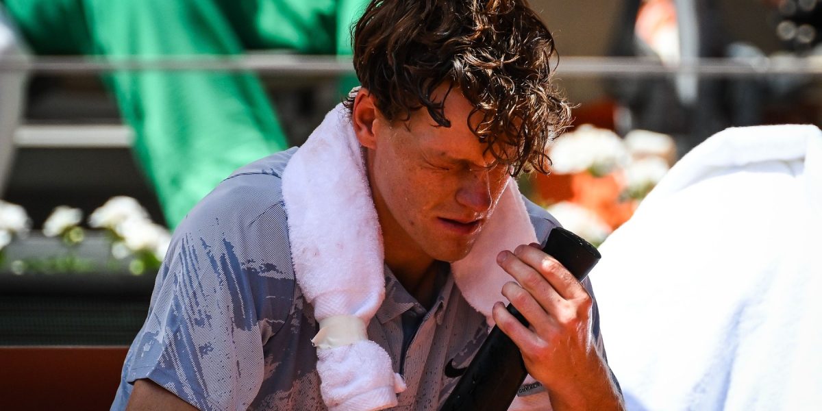 Mi se învârtea capul: Reacția NUMĂRULUI 1 mondial, după eșecul de la Roland Garros