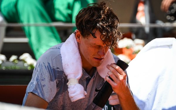 Mi se învârtea capul: Reacția NUMĂRULUI 1 mondial, după eșecul de la Roland Garros