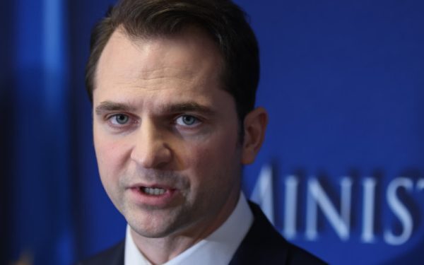 Burduja acuză PSD, USR: „E un joc politic ieftin”