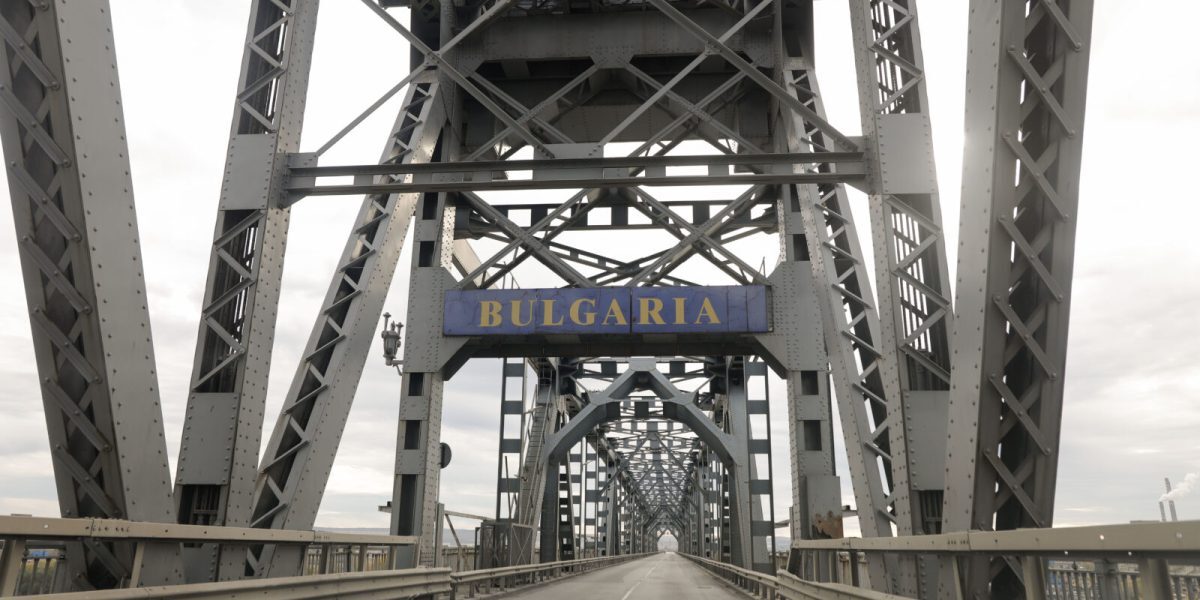Podul Prieteniei: Restricții de trafic sâmbătă din cauza Paradei Dunării